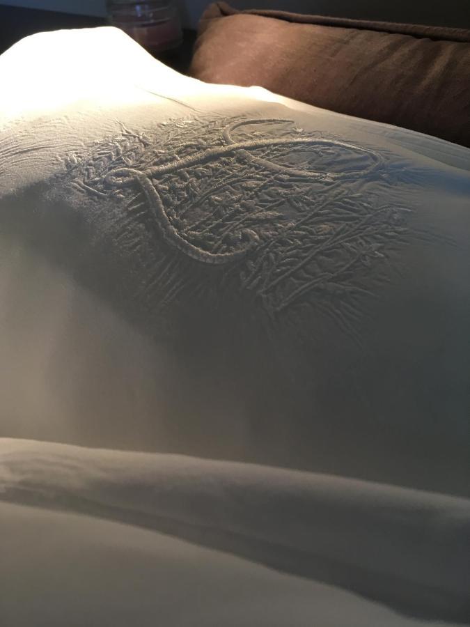 Bed and Breakfast Un Banc Au Soleil Marsilly  Zewnętrze zdjęcie