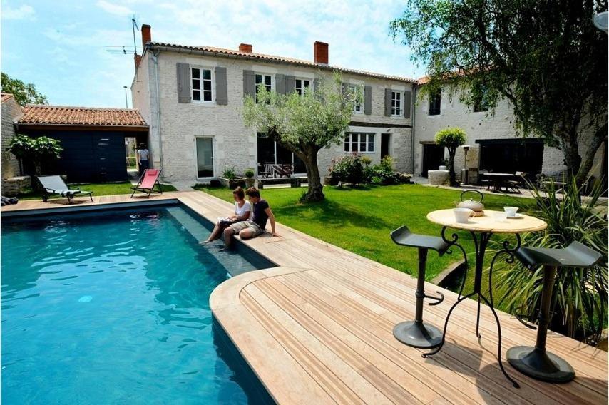 Bed and Breakfast Un Banc Au Soleil Marsilly  Zewnętrze zdjęcie