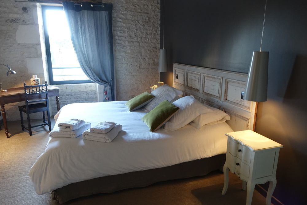 Bed and Breakfast Un Banc Au Soleil Marsilly  Zewnętrze zdjęcie