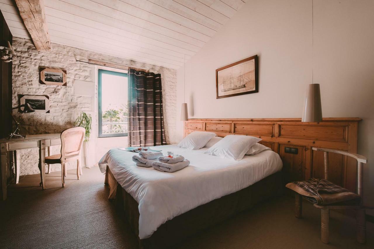 Bed and Breakfast Un Banc Au Soleil Marsilly  Zewnętrze zdjęcie
